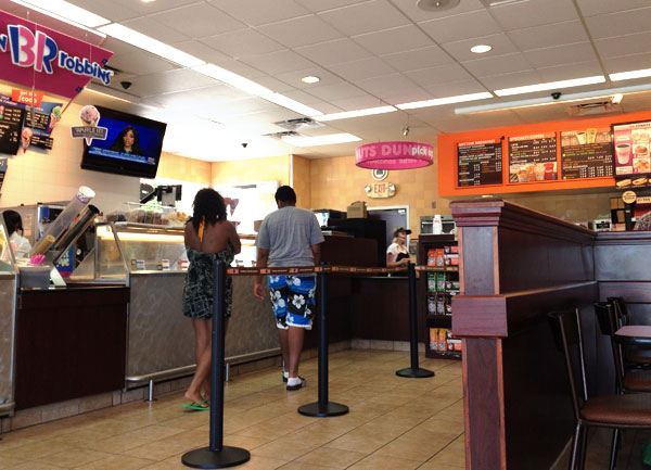 dunkinbaskinsunrise_inside